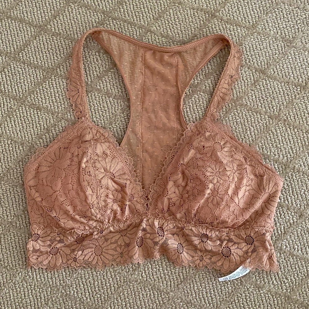 Aerie NWOT Lace Lightly Padded Racerback Bralette